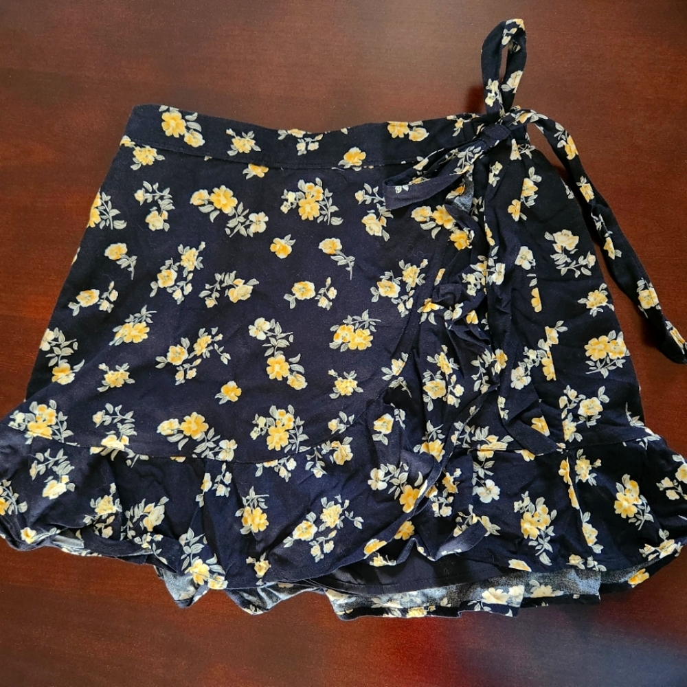 NWT Hollister Wrap Skirt